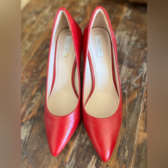 Cole Haan 9 B Red Gabbie Pump - Picture 5 of 8